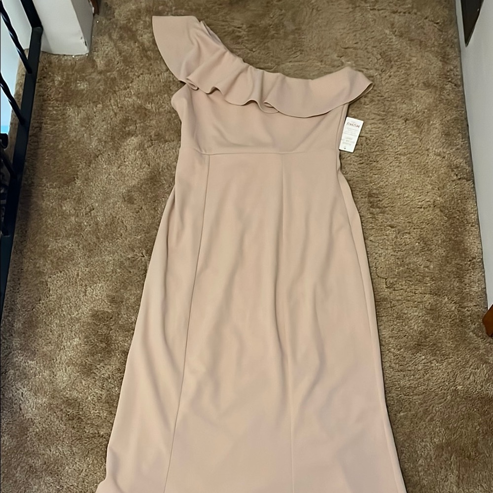 Elegant One-Shoulder Cream Pink Dress